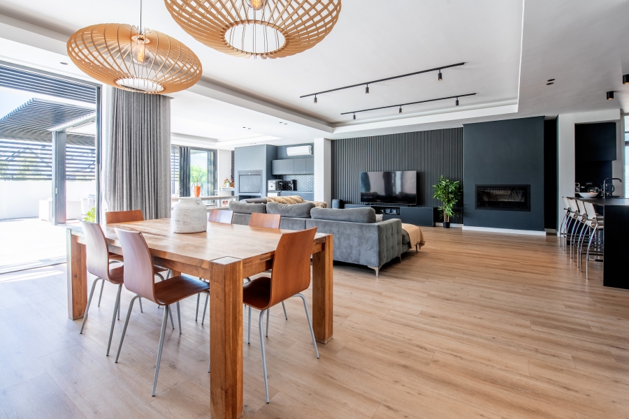 5 Bedroom Property for Sale in Val De Vie Estate Western Cape